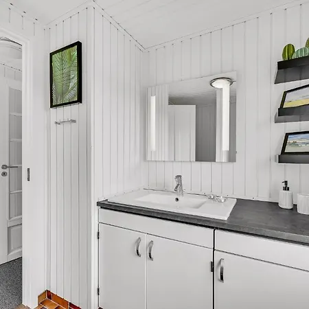 Lovely Home In Hvide Sande With Sauna