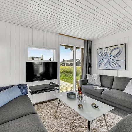 Lovely In Hvide Sande With Kitchen Holiday home