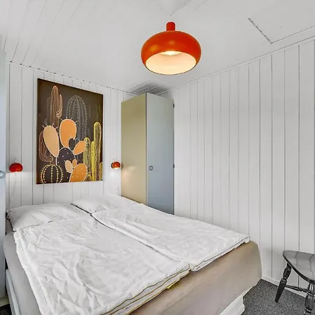 Lovely Home In Hvide Sande With Sauna * Bjerregård