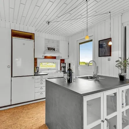 Lovely In Hvide Sande With Kitchen Holiday home Bjerregard